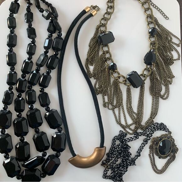 Necklace Lot - Picture 1 of 4